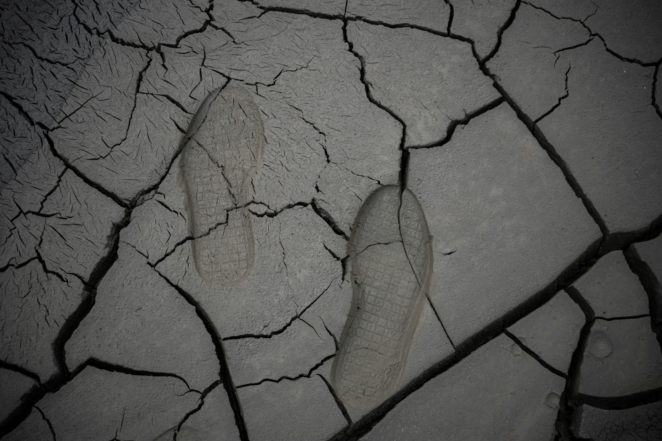 cracked skin makeup