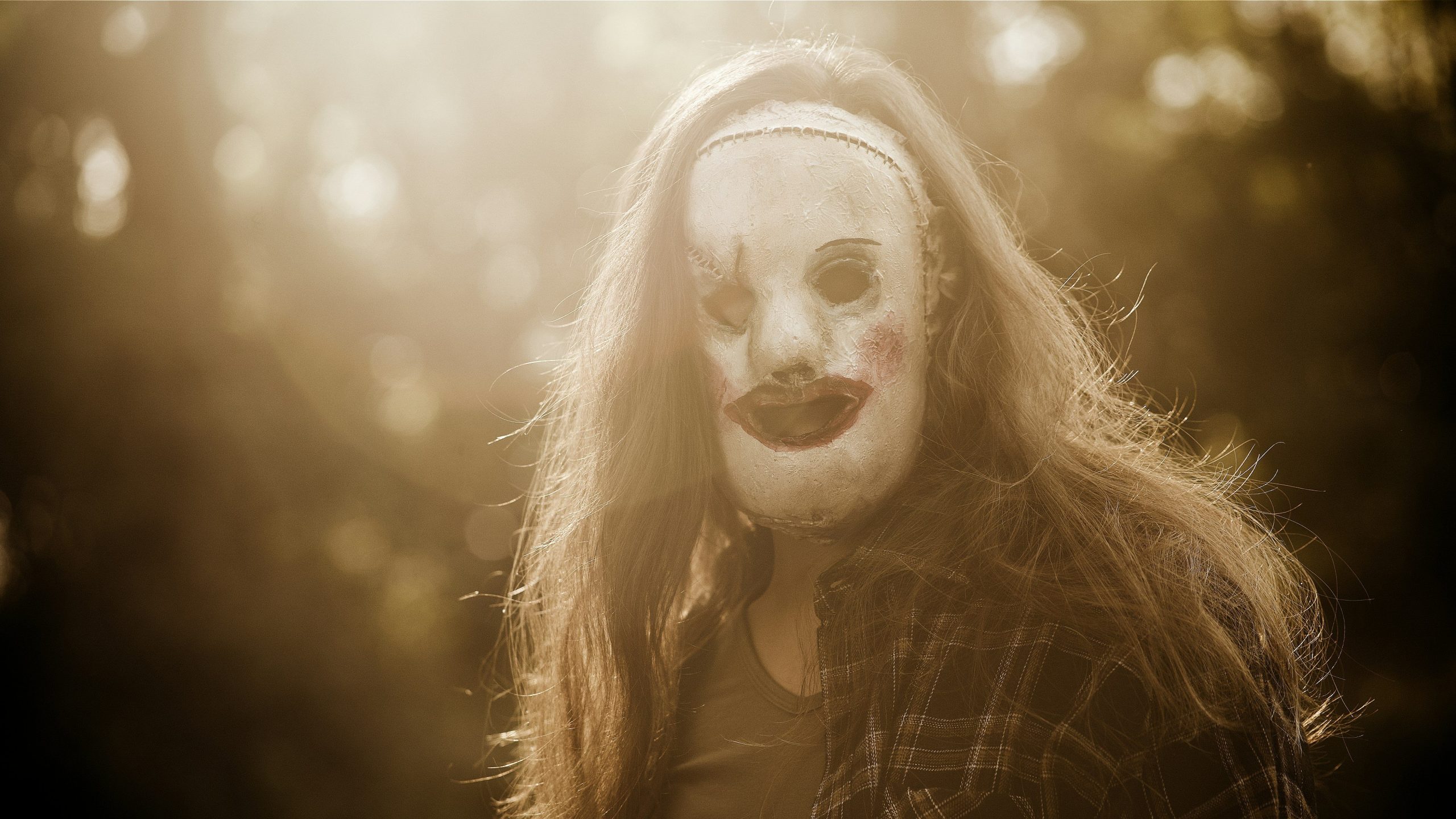 Historical evolution of clown makeup in horror films