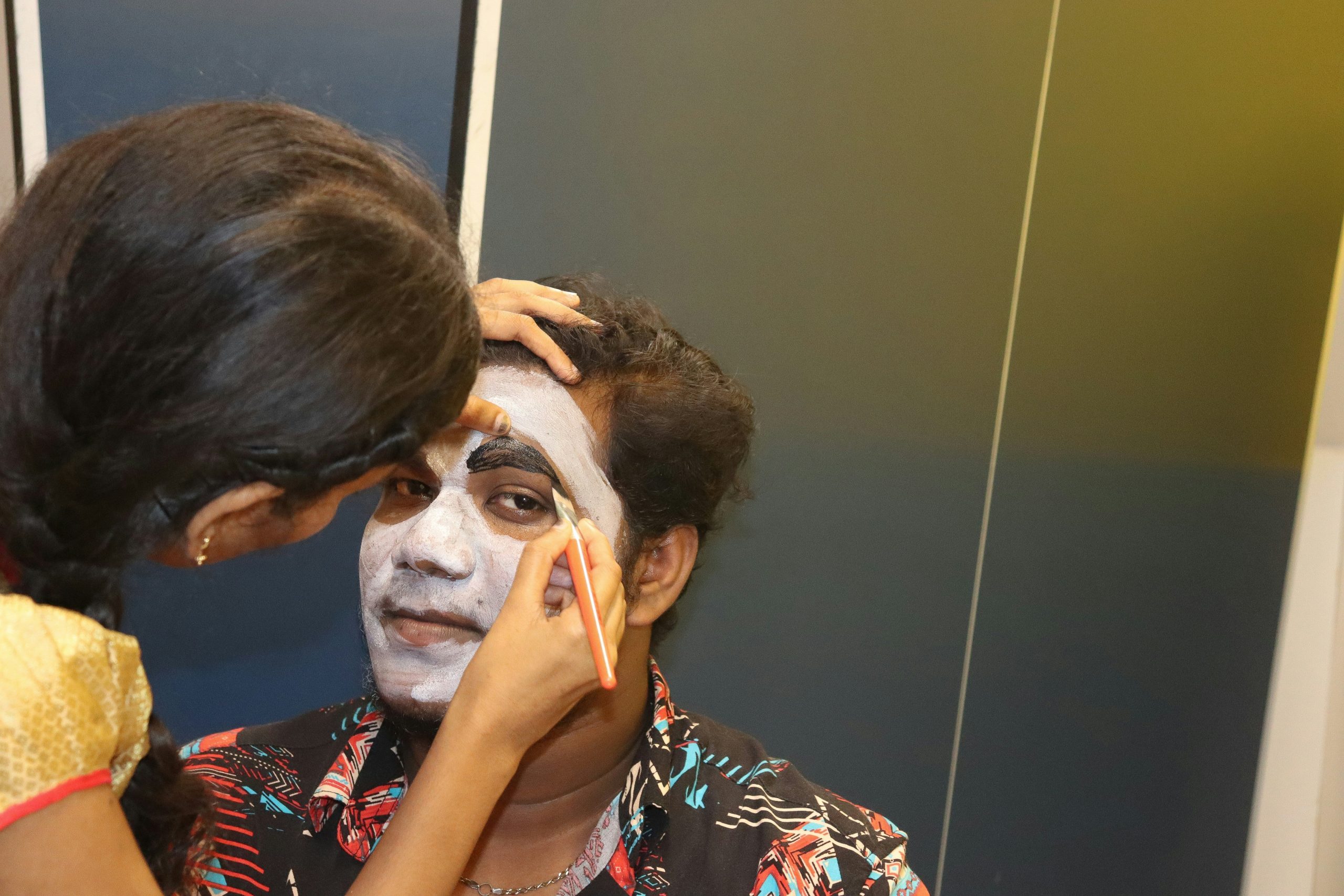 How to Master Sweatproof Theatrical Makeup for Halloween: The Ultimate Guide