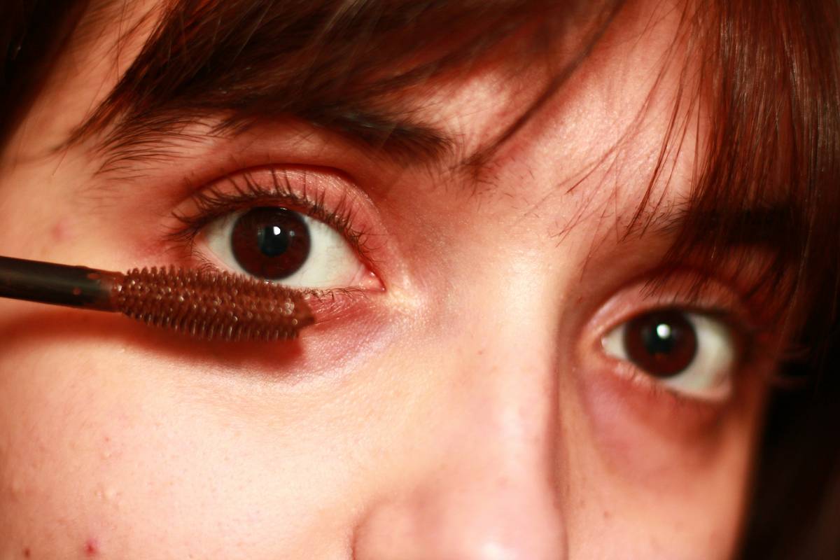 The Ultimate Guide to Theatrical Lashes Makeup for Halloween: Tips, Tricks, and Techniques