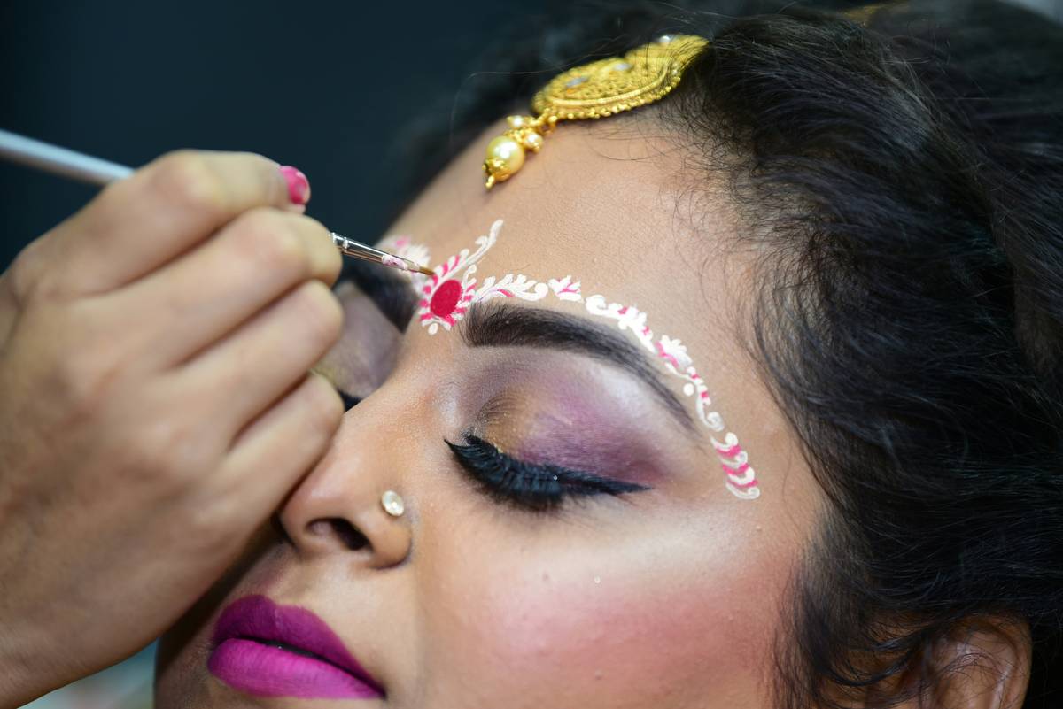 Performance-Ready Halloween Makeup: How to Nail Your Spookiest Look Ever