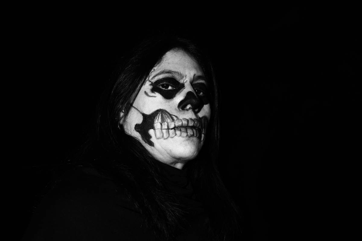 How to Master Realistic Blood Effects for Halloween Makeup (Without Ruining Your Skin or Costumes)